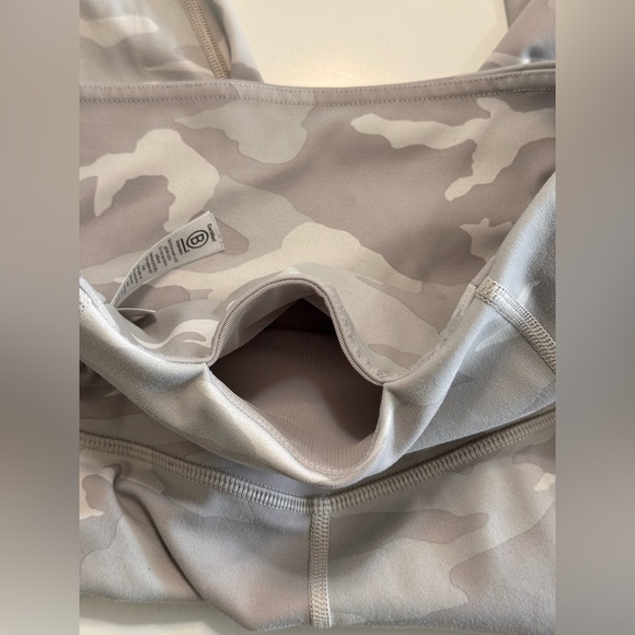 Athleta Elation 7/8 Tight Gray Camo Women's Size Large - Picture 8 of 12